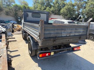 Ανατροπή Nissan 2003 cabstar-thumb-4