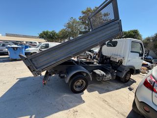 Ανατροπή Nissan 2003 cabstar-thumb-7