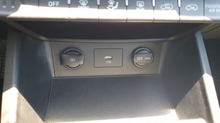 Hyundai Kona 2022 ΕΛΛΗΝΙΚΟ ΜΕ SERVICE 31.600 ΧΛΜ PREMIUM-thumb-23