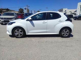 Toyota Yaris 2025 ACTIVE PLUS-thumb-2