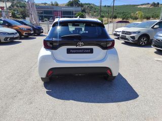 Toyota Yaris 2025 ACTIVE PLUS-thumb-4
