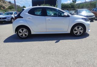 Toyota Yaris 2025 ACTIVE PLUS-thumb-5