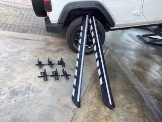 JEEP WRAGLER 2018> ΣΚΑΛΟΠΑΤΙΑ ΑΛΟΥΜΙΝΙΟΥ ΛΕΥΚΑ