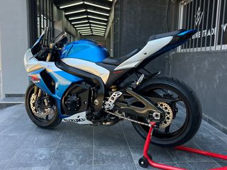 Suzuki GSXR 1000 2010 K9-thumb-10