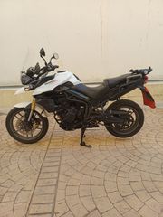 Triumph Tiger 800 2012-thumb-1