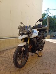 Triumph Tiger 800 2012-thumb-2