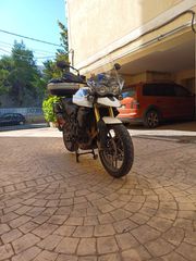 Triumph Tiger 800 2012-thumb-7