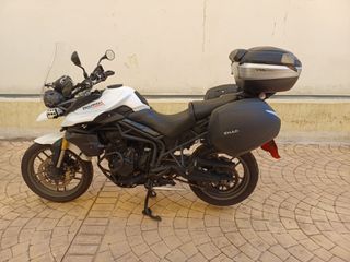 Triumph Tiger 800 2012-thumb-13