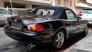 Mazda MX-5 1998 1.6 σε πλήρη λειτουργία ολόκληρο μόνο για ανταλλακτικά