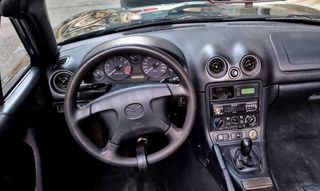 Mazda MX-5 1998 1.6 σε πλήρη λειτουργία ολόκληρο μόνο για ανταλλακτικά-thumb-16
