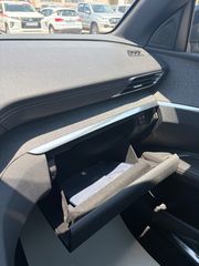 Peugeot 3008 2017 1.2 e-THP 130hp GT Line **PANORAMA**-thumb-21
