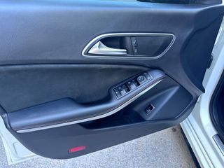 Mercedes-Benz CLA 200 2015 AMG LOOK-thumb-10