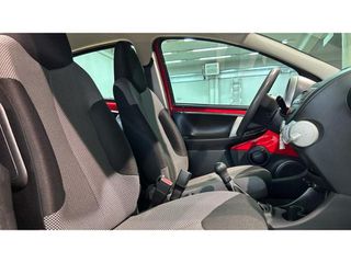 Toyota Aygo 2013 LIVE-thumb-11