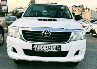 Toyota Hilux 2013-thumb-2