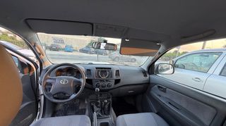 Toyota Hilux 2013-thumb-10