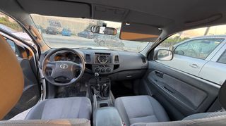 Toyota Hilux 2013-thumb-11