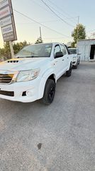 Toyota Hilux 2013-thumb-1