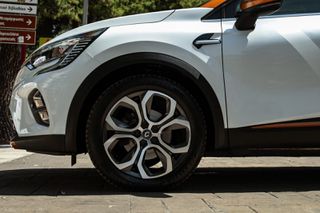 Renault Captur 2020 1.6 E-Tech Plug-In Hybrid 160hp Intens *Panorama*-thumb-5