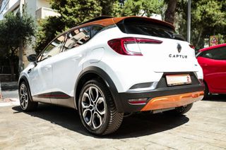 Renault Captur 2020 1.6 E-Tech Plug-In Hybrid 160hp Intens *Panorama*-thumb-1