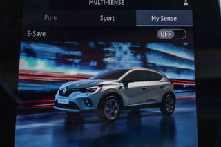 Renault Captur 2020 1.6 E-Tech Plug-In Hybrid 160hp Intens *Panorama*-thumb-37