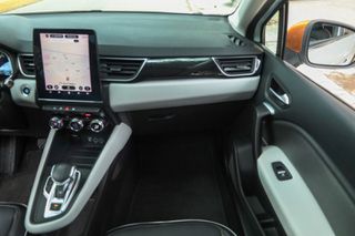 Renault Captur 2020 1.6 E-Tech Plug-In Hybrid 160hp Intens *Panorama*-thumb-46