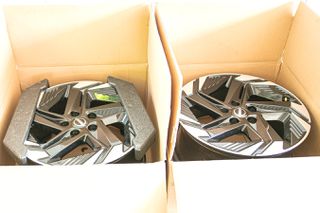 Γνήσιες Ζάντες Nissan . 18 X 7,5 J 45. Αχρησιμοποίητες