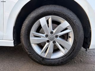 Volkswagen Polo 2018-thumb-11