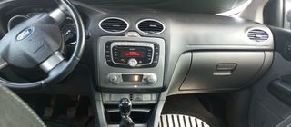 Ford Focus 2009-thumb-3