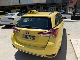 Toyota Auris 2018-thumb-3