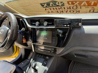 Toyota Auris 2018-thumb-4