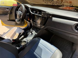 Toyota Auris 2018-thumb-5