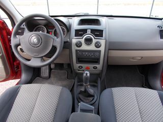 Renault Megane 2005 MEGANE 1.6 16V 115HP Clima-thumb-10