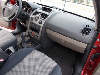 Renault Megane 2005 MEGANE 1.6 16V 115HP Clima-thumb-11