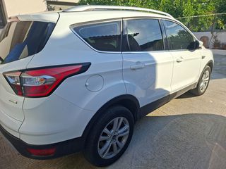 Ford Kuga 2019-thumb-3