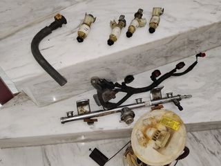 Αντλία βενζίνης και μπεκιερα με μπεk ford mondeo chba.