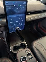 Ford Mustang Mach-E 2023 AWD / PANORAMA / 351 hp-thumb-9