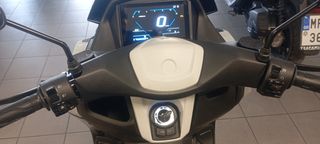 Thrust R MAX 125 2026-thumb-10