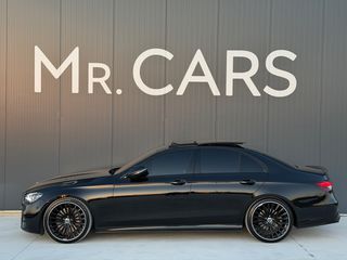 Mercedes-Benz E 300 2020 *AMG LINE*PANORAMA*E63 LOOK*-thumb-1
