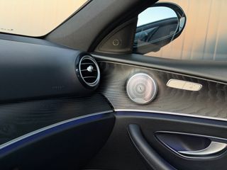 Mercedes-Benz E 300 2020 *AMG LINE*PANORAMA*E63 LOOK*-thumb-41