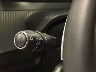 Peugeot 208 2024 1.2 hybrid 100 e-DCS6-thumb-21