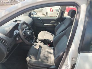 Volkswagen Polo 2006 4,300 ΙΔΙΩΤΗ-ΕΛΛΗΝΙΚΟ-ΠΡΩΤΟ ΧΕΡΙ.-thumb-6