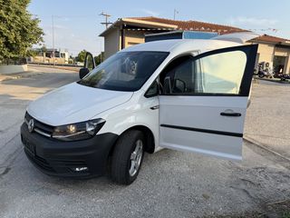 Volkswagen Caddy Maxi 2016 2.0 TDI L2H1 BMT Maxi Highline-thumb-1