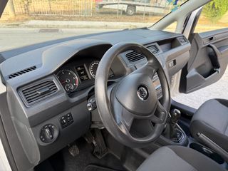 Volkswagen Caddy Maxi 2016 2.0 TDI L2H1 BMT Maxi Highline-thumb-5