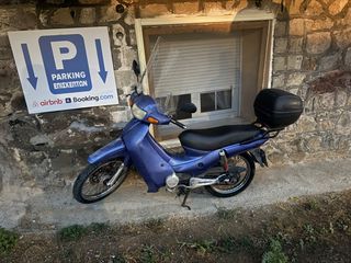 Modenas Kriss II 2004