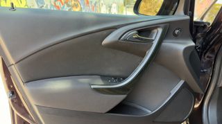 Opel Astra 2015-thumb-17