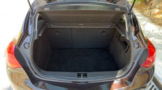 Opel Astra 2015-thumb-23