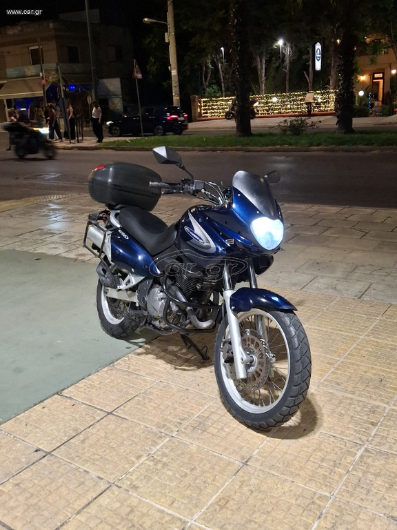 Suzuki XF 650 Freewind 2001 facelift