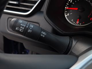 Renault Clio 2022 1.0 TCE INTENS-thumb-45