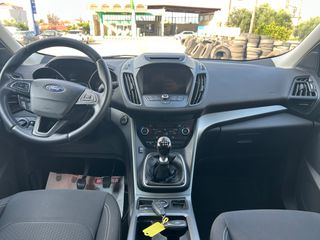 Ford Kuga 2018-thumb-8