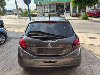 Peugeot 208 2019 1.2 PURETECH 82 SIGNATURE !!-thumb-4